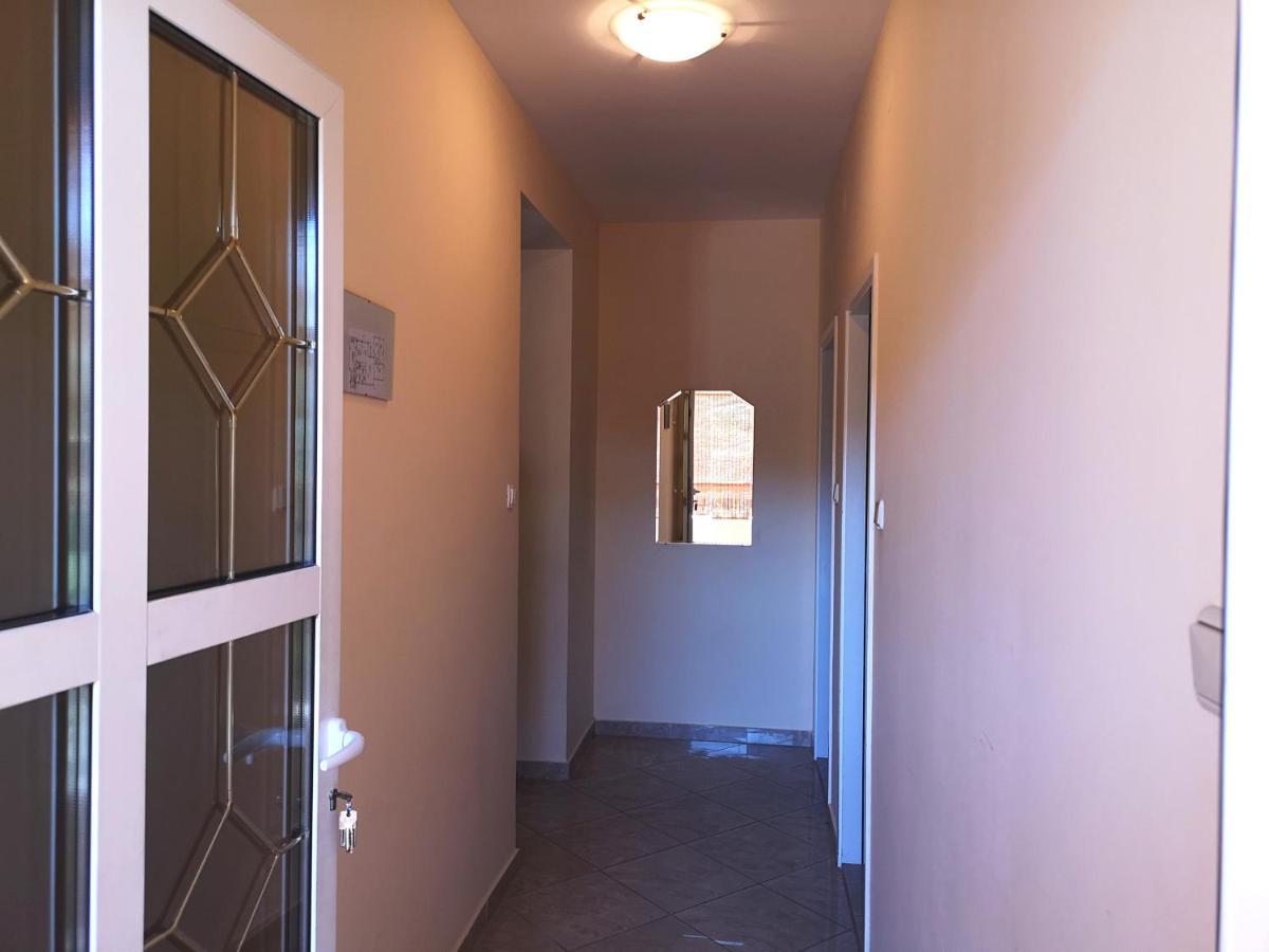 Apartments With A Swimming Pool Banjol, Rab - 11382 エクステリア 写真
